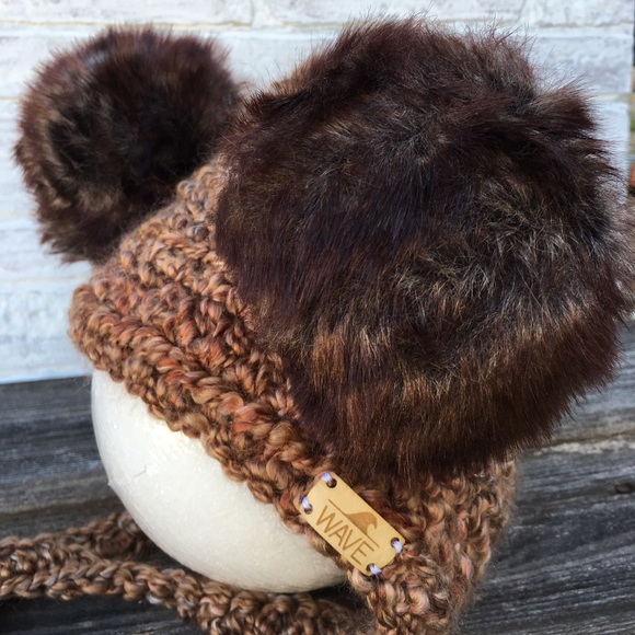 Bear beanie/ double pom matching family bonnets β₯οΈ - Picture 3 of 4